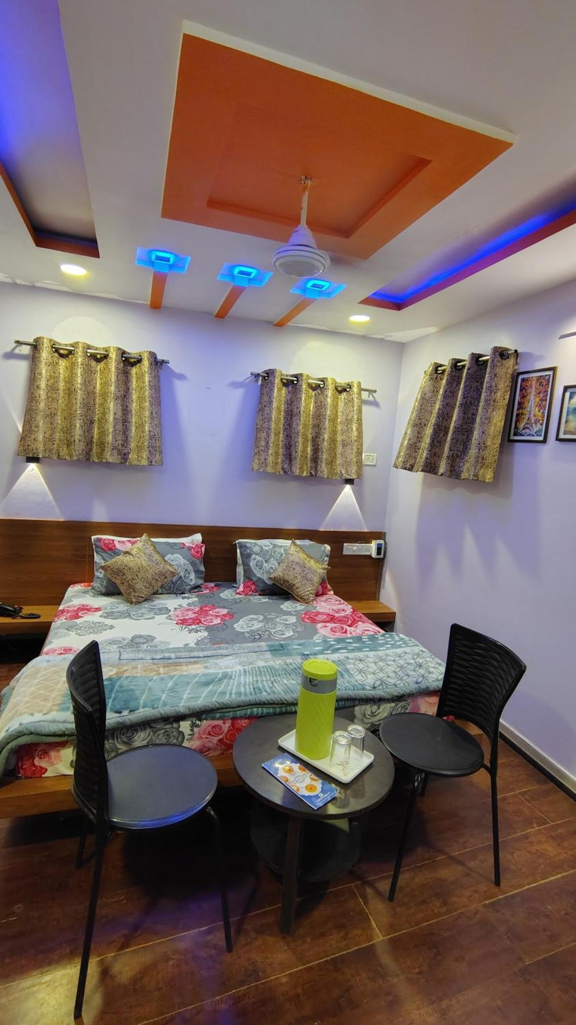 Shaleen Elegance Homestay Nakki Lake 400 Meters Ábú-hegy Kültér fotó